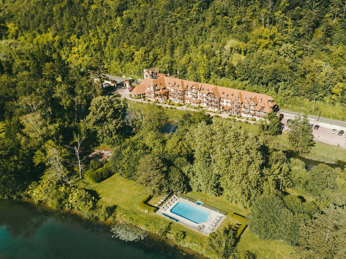 Karma La Residence Normande Конел Екстериор снимка